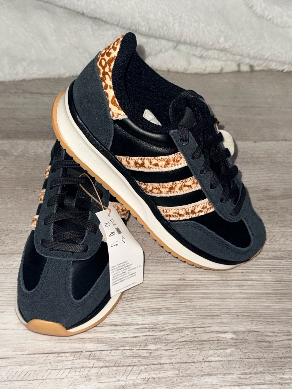 NWT adidas Run 70s 2.0 Black Leopard Print Sneakers Women’s 5 KI5790